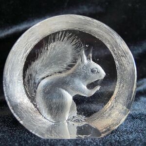 Vintage Mats Jonasson Mini Lead Crystal Paperweight Sweden Art Glass Squirrel
